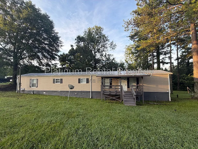 4432 Brandy Ln SE — Photo 2