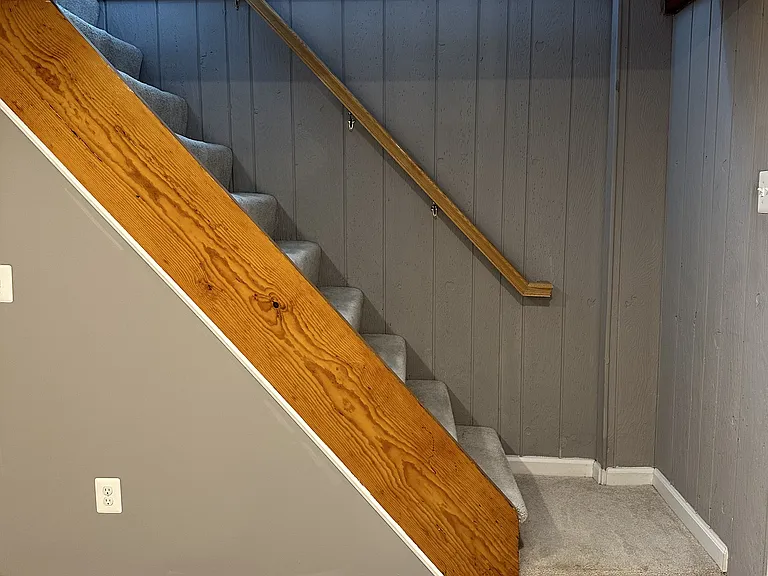 10 N Floyd St — Photo 31