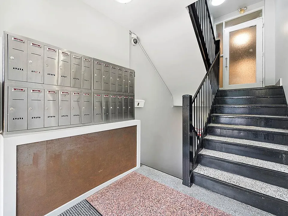 260 Gamble Ave