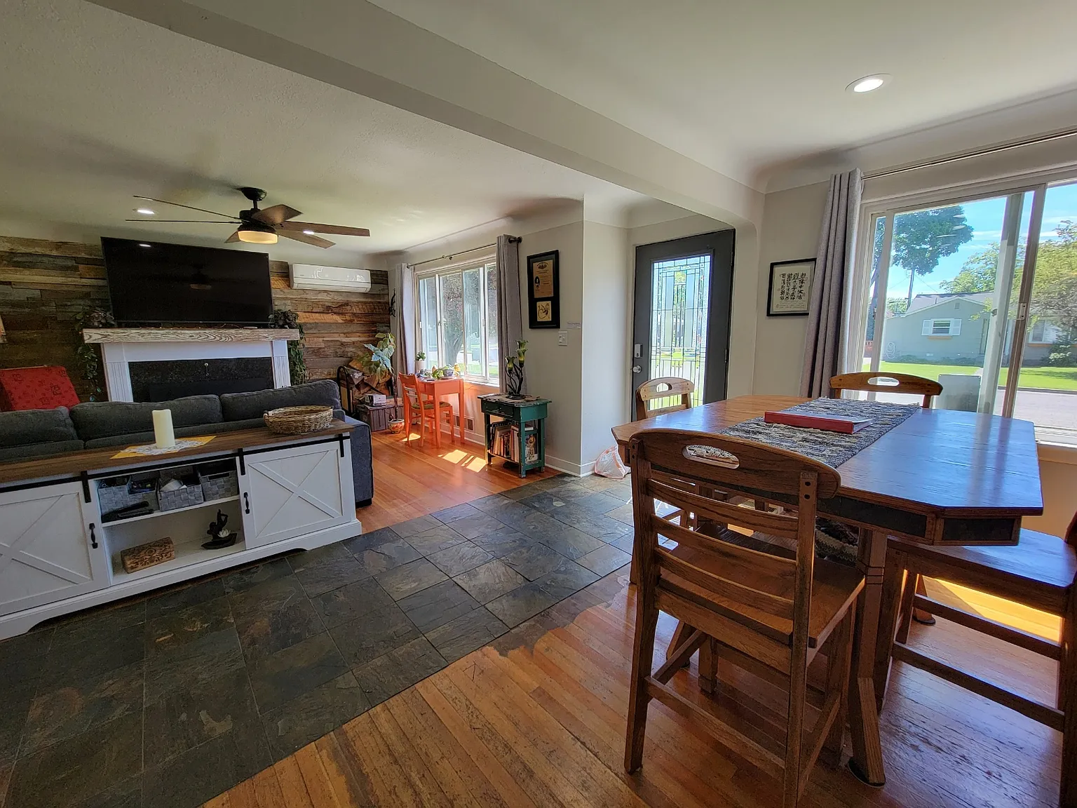2 bed, 920 sqft, $1,680 — Photo 2