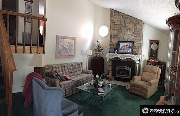 2nd image of 4015 Prestwick Pl