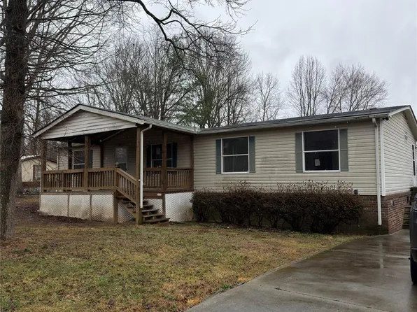 4191 Peachtree Ln, Granite Falls, NC 28630