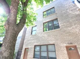 1116 W Polk St APT 3, Chicago, IL 60607