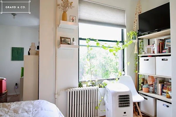 Rented by Grand & Co. | media 1