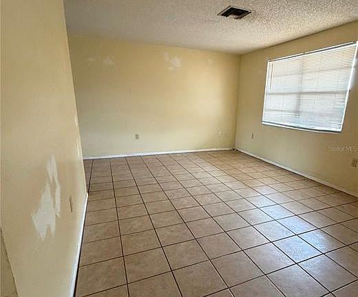 4th image of 7848 Rusty Oak Dr