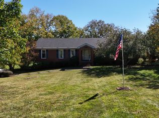 136 Lake Country Rd, Nicholasville, KY 40356