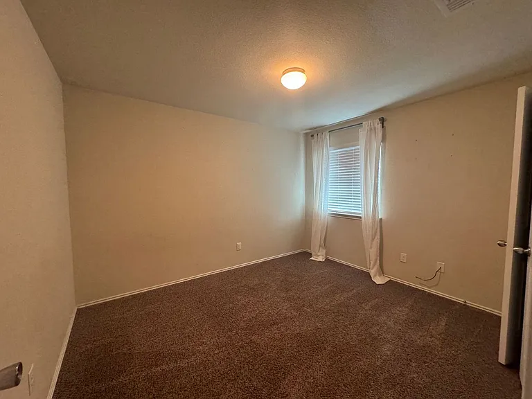 9614 Rogano Ct — Photo 5