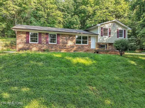 246 Robertson Ln, Caryville, TN 37714