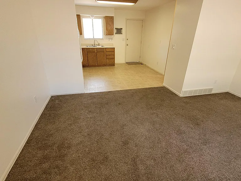 1024 S 3rd St — Photo 5