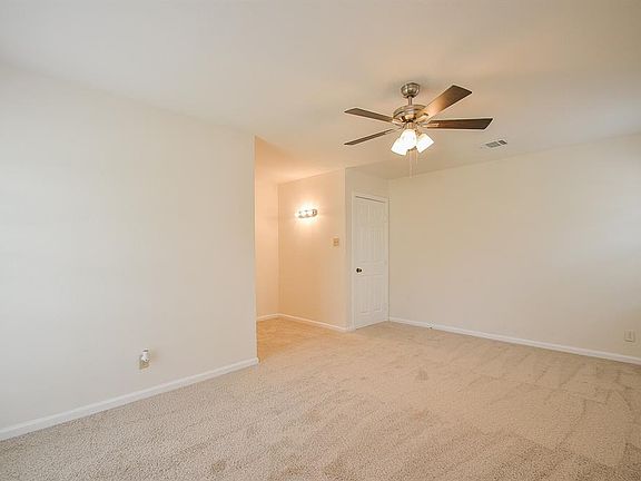 3rd image of 4326 Dalmatian Dr
