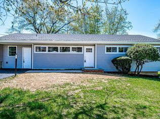 16 Fordham Rd, Parlin, NJ 08859