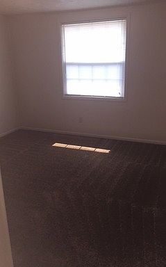 3rd image of 1811 Vaughn St