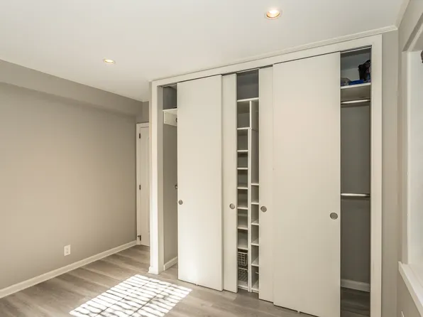 55-25 31st Avenue image 19 of 31