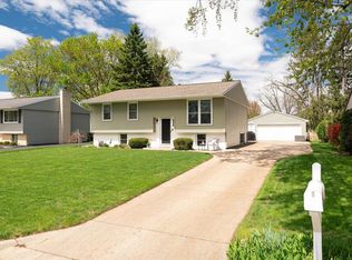 3327 Birch St, La Crosse, WI 54601