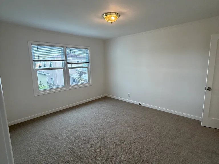 464 N San Anselmo Ave — Photo 16