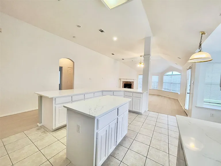 11002 Tree Shadow Ln — Photo 22