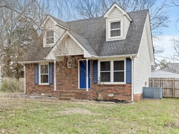 2805 Salem Ln, Springfield, TN 37172