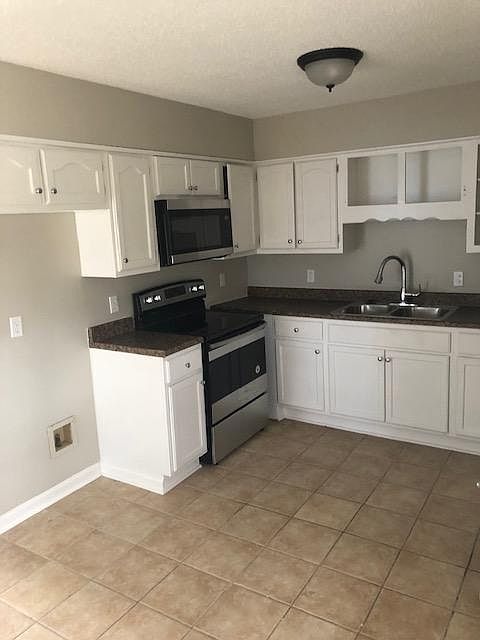 2nd image of 6668 Jennifer Dr