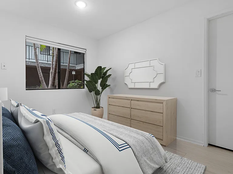 1222 Amherst Ave — Photo 13