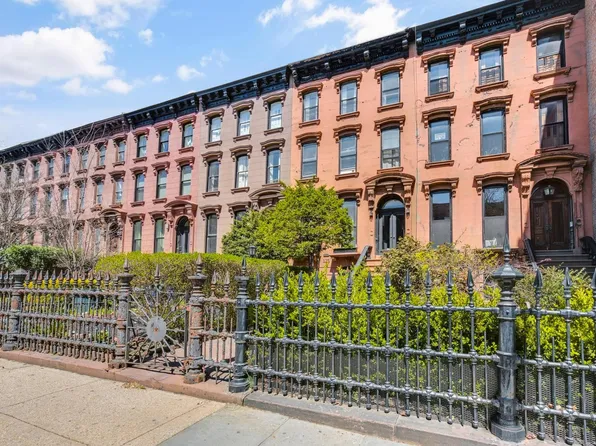 125 Mac Donough Street image 3 of 22