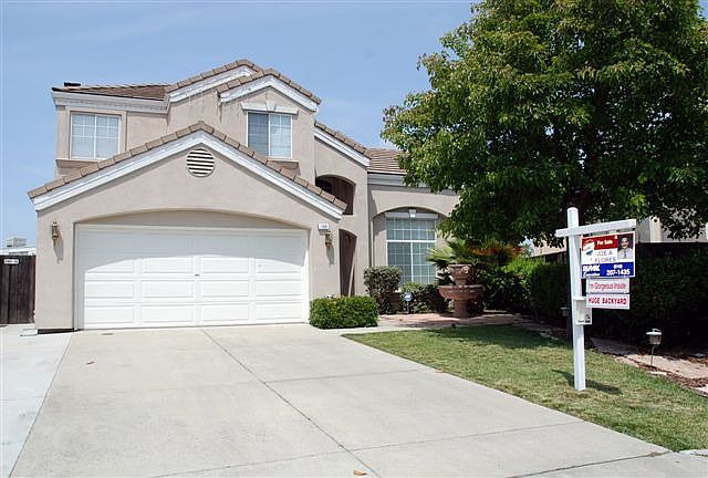 2nd image of 133 Dhillon Ct