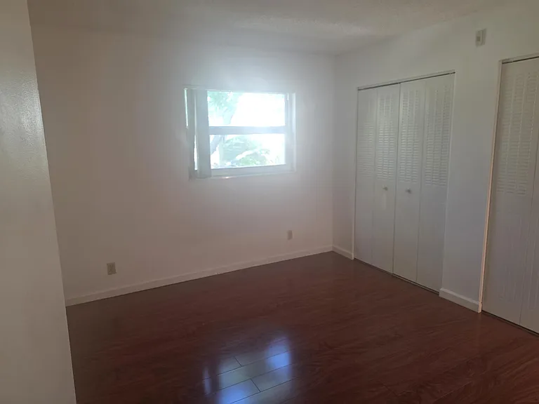 959 SE 2nd Ave #214 — Photo 23