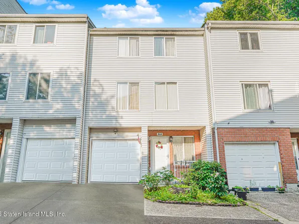 344 Ilyssa Way, Staten Island, NY 10312