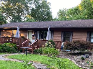 1240 Bridwell Ln, Cobden, IL 62920