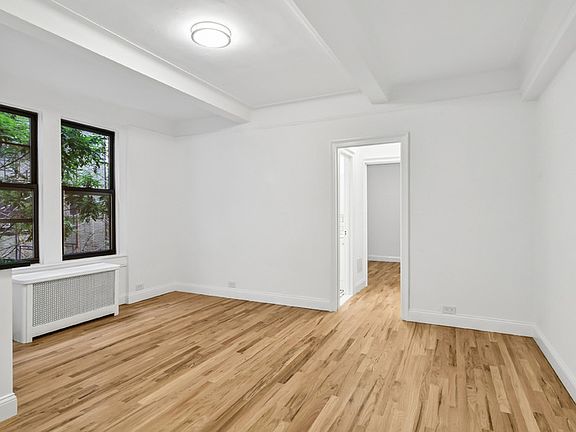 4th image of 52 Clark St APT 3P