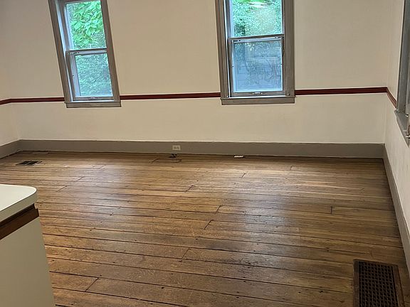 4th image of 1214 Pontiac Trl APT 1