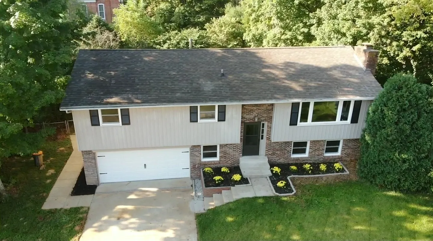 604 E Wellington Ct photo 1