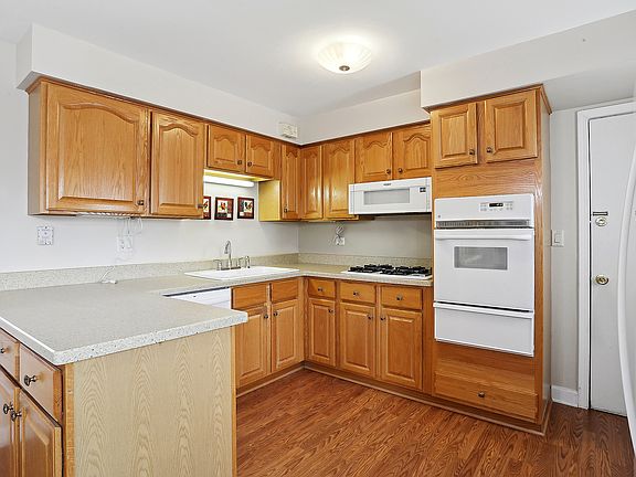 5th image of 6146 S Kensington Ave #3C