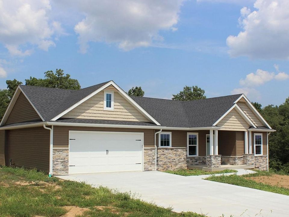 Main Photo/Front of House