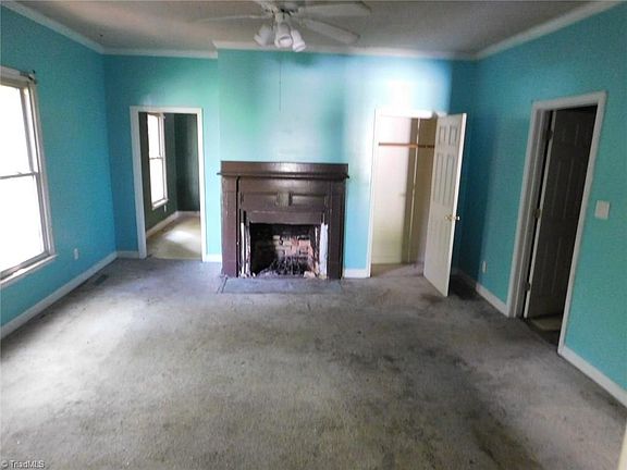 5th image of 609 Wentworth St