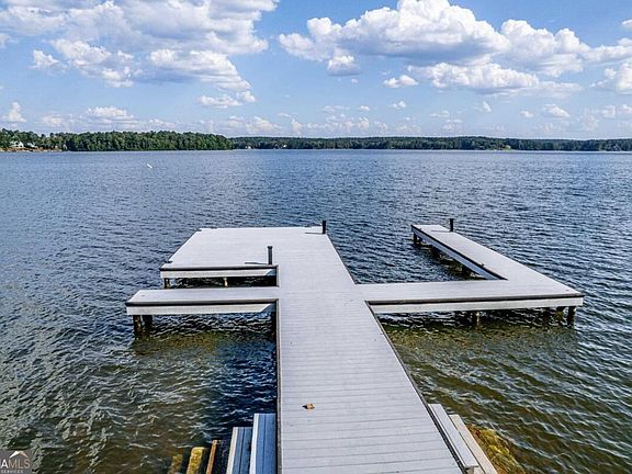3rd image of 222 Waters Edge Dr