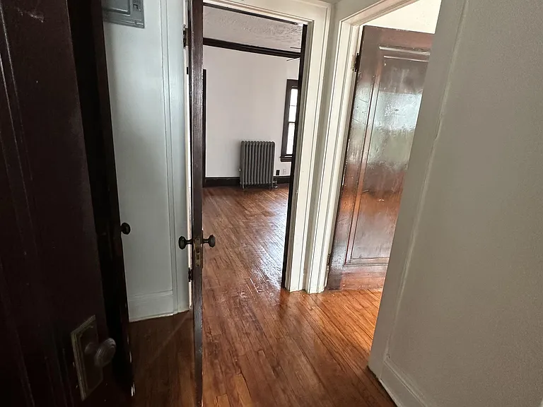 1442 W 101st St #16 — Photo 16