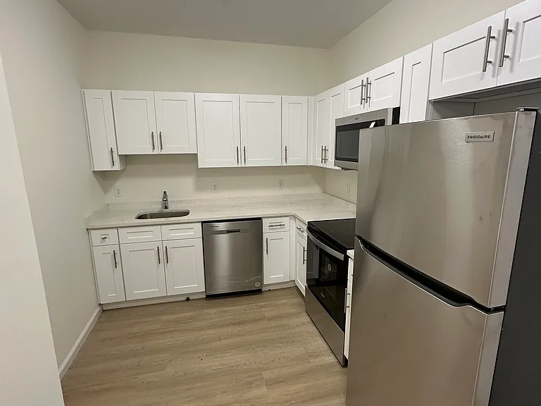 1269 Main St #221 — Photo 2