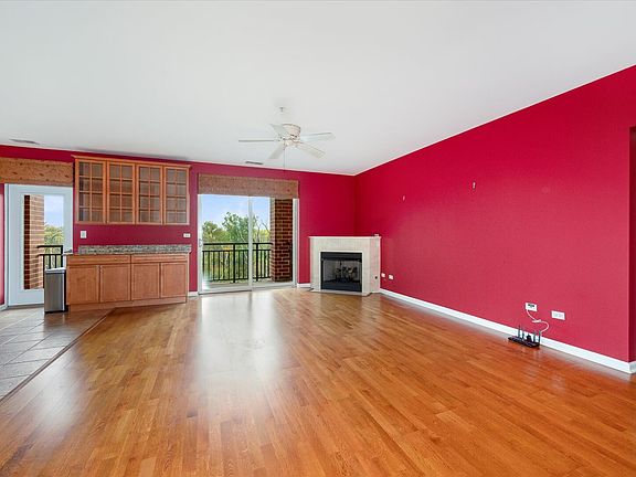 4th image of 1700 Riverwoods Dr APT 517