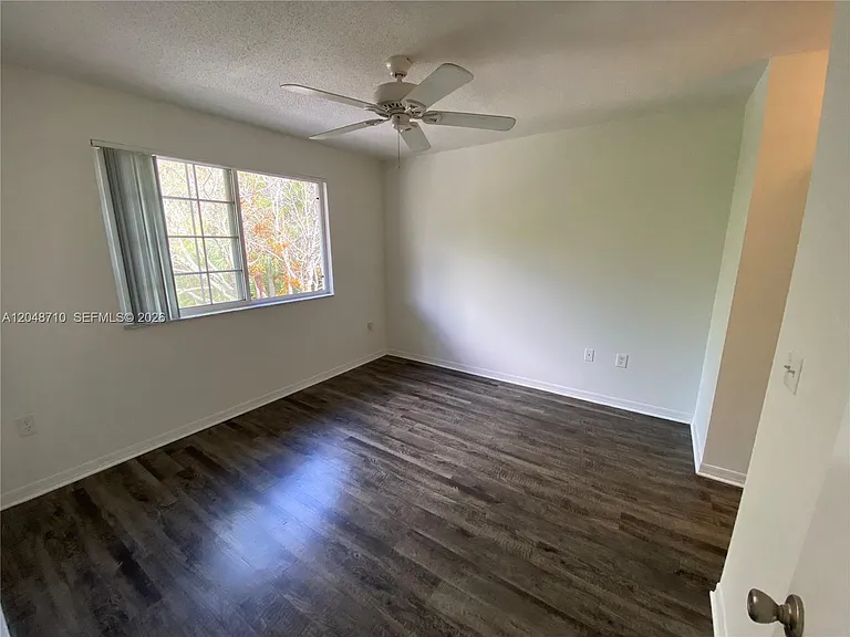 4177 N Haverhill Rd #808 — Photo 44