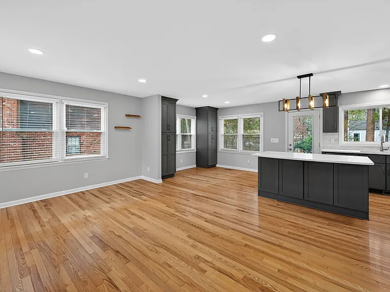 1112 Stonehedge Ave — Photo 11