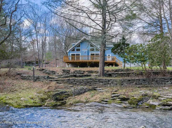 2565 New York 212, Woodstock, NY 12498