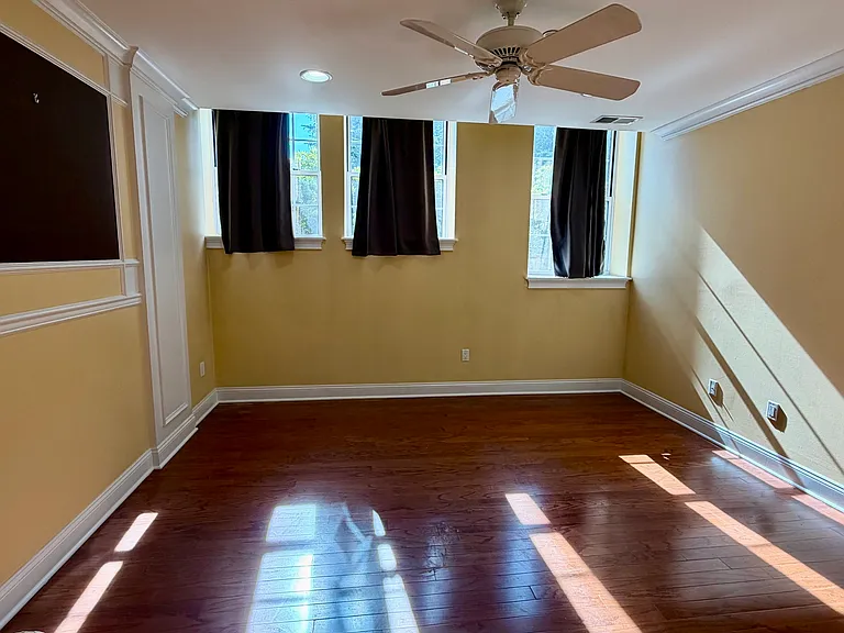 30 Schoolhouse Dr #105 — Photo 17