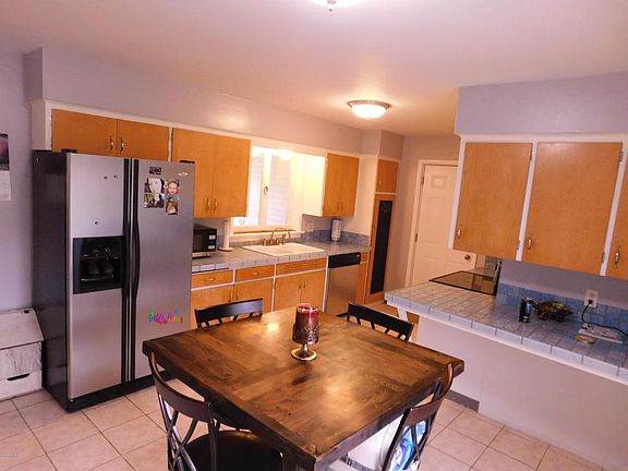 4th image of 67 Birchwood Ave