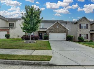 1767 Weatherbrook Cir, Lawrenceville, GA 30043