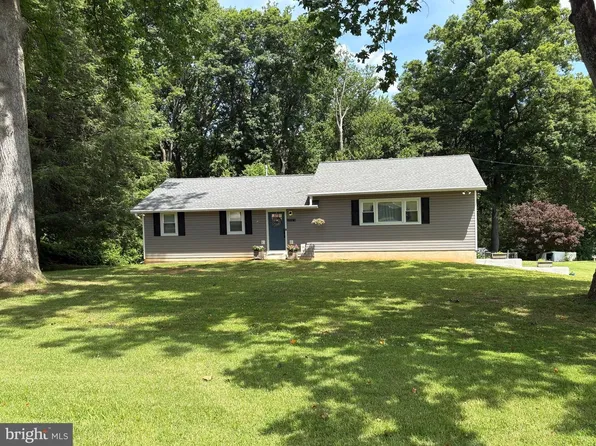 102 Arbutus Dr, Joppa, MD 21085