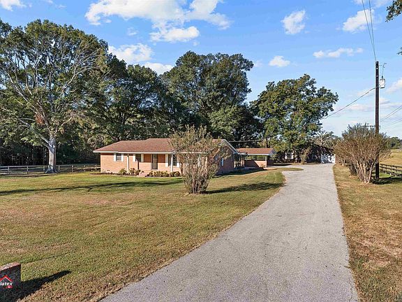 3rd image of 3007 State Highway 322 N