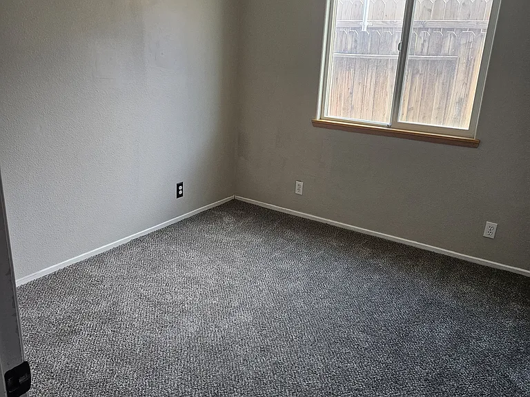 1232 S Yorktown St — Photo 13