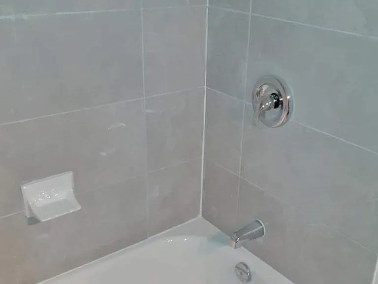 7 Osler Ct #305 — Photo 13