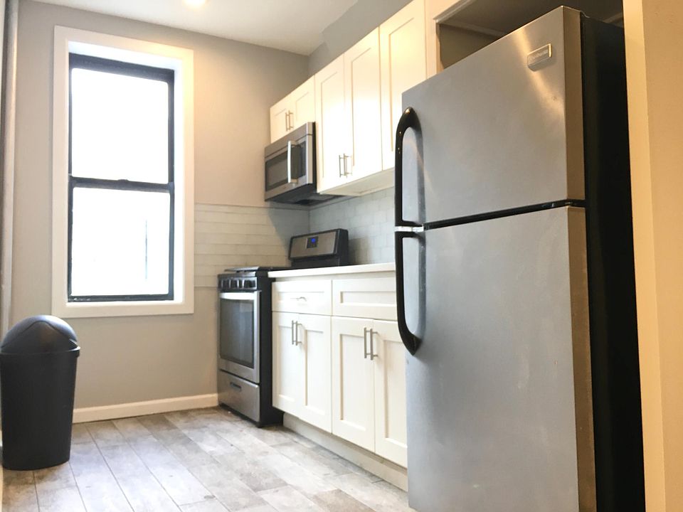 1st image of 2471 Grand Ave #B5