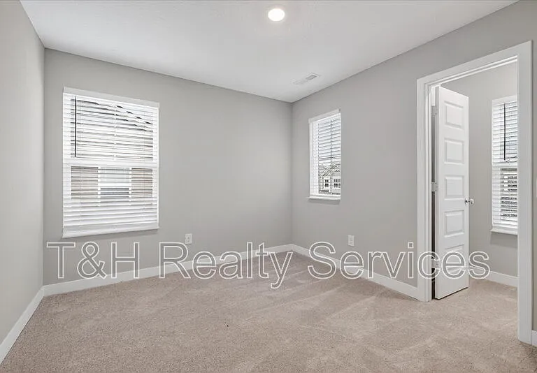 9586 Beckett St — Photo 33